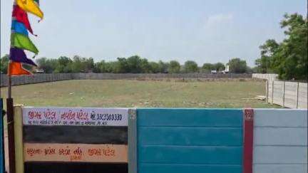 મહેમદાવાદ: તાલુકાના કેસરા ગામે ભૂમાફિયાઓની દાદાગીરીથી હેરાન થતા ખેડૂતે માંગી આત્મહત્યા માટે પરવાનગી