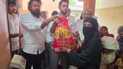 కడప: జిల్లా వ్యాప్తంగా పండుగ వాతావరణంలో రేషన్ షాపులు పునఃప్రారంభం