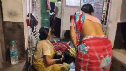 হাবরা ১: মহিষা এলাকায় বাইক এর ধাক্কায় মৃত্যু হল তৃতীয় শ্রেণীর এক ছাত্রের