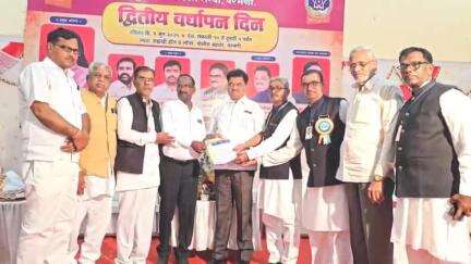 परभणी: सेवानिवृत्त पोलीस अधिकारी कर्मचारी संस्थाच्या वतीने पोलीस हेडकॉटर  येथे सत्कार समारंभ