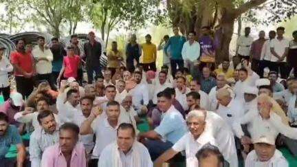 जोधपुर: जोधपुर में पानी की समस्या को लेकर बनाड़ क्षेत्र के लोगों ने जलधक विभाग ऑफिस पर धरना दिया, अधिकारी पहुंचे