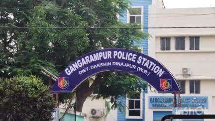 গঙ্গারামপুর: শ্বশুরবাড়ি জামাইষষ্ঠী করতে আসার পথে টোটো ও মোটর বাইকে মুখোমুখি সংঘর্ষে আহত জামাই,গঙ্গারামপুরের লক্ষ্মীতলা এলাকার ঘটনা