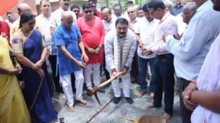 ಹುಬ್ಬಳ್ಳಿ ನಗರ: ನಗರದಲ್ಲಿ ಬ್ರಾಹ್ಮಣ ಕ್ಷೇಮಾಭಿವೃದ್ಧಿ ಸಂಘದ ನೂತನ ಕಟ್ಟಡ ಕಾಮಗಾರಿಗೆ ಭೂಮಿಪೂಜೆ ನೆರವೇರಿಸಿದ ಶಾಸಕ ಮಹೇಶ್ ಟೆಂಗಿನಕಾಯಿ