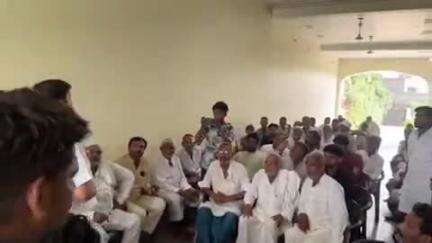 बुढ़ाना: बुढाना तहसील क्षेत्र के गांव दभेडी में राष्ट्रीय लोकदल पार्टी के वरिष्ठ नेता पूर्व ब्लाक प्रमुख विनोद मलिक का हुआ स्वागत