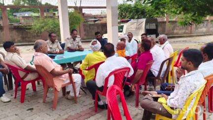 गोह: बकरीद पर्व को लेकर देवकुंड परिसर में शांति समिति की बैठक आयोजित की गई