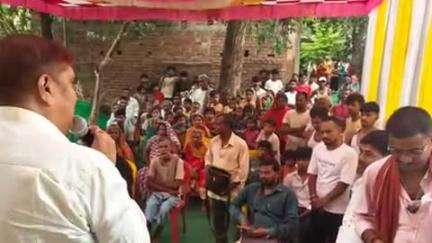 रहुई: मंत्री डॉ. सुनील कुमार ने सुलेमानपुर और इतासंग गांव का दौरा किया