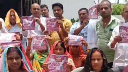 औरंगाबाद: सत्येंद्र नगर स्थित अपने आवास पर सदर विधायक आनंद शंकर ने माई बहिन मान योजना की लॉन्चिंग की, प्रधानमंत्री को सिंदूर मामले