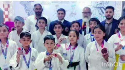 मंडी: कराटे प्रतियोगिता में मंडी ने धमाकेदार प्रदर्शन करते हुए 5 स्वर्ण, 4 रजत और 5 कांस्य पदक जीते