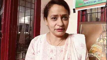 मंडी: विश्वकर्मा भवन में आयोजित चित्रकला प्रतियोगिता में प्रतिभागियों ने अपनी कला का प्रदर्शन किया: मनप्रीत