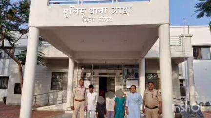 आष्टा: आष्टा पुलिस ने सिद्दीकगंज थाना क्षेत्र से भटकी तीन नाबालिग बालिकाओं को सुरक्षित परिजनों को सौंपा