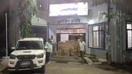 गढ़ाकोटा: दमोह-गढ़ाकोटा रोड पर पुलिस ने अवैध शराब पर की बड़ी कार्रवाई, स्कार्पियो से देशी-विदेशी शराब बरामद