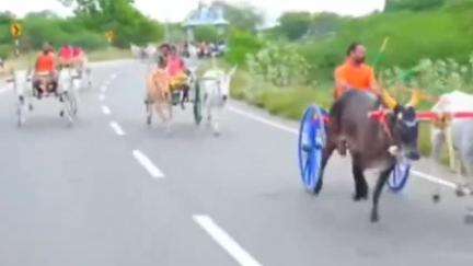 காளையார்கோவில்: நான்கு கால் மண்டபத்தில் அனுமதியின்றி மாட்டுவண்டி பந்தயம் நடத்தியதாக ஐந்து பேர் மீது வழக்கு பதிவு