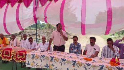बड़वारा: ग्राम सलैया में ₹10 लाख की लागत से बनेगी सीसी सड़क, विधायक धीरेंद्र बहादुर सिंह ने किया भूमि पूजन