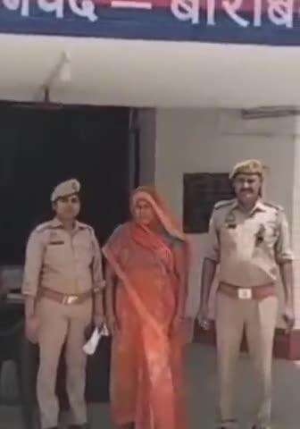 फतेेहपुर: बड्डूपुर थाना पुलिस ने शराब कारोबार में शामिल महिला अपराधी चंद्रकली को किया गिरफ्तार, गंभीर धाराओं में दर्ज था मुकदमा