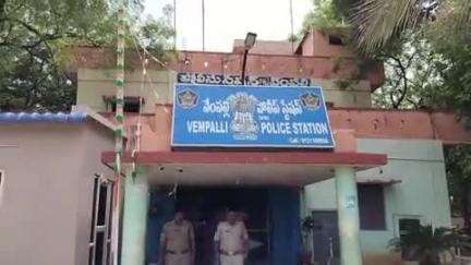 పులివెందుల: అదృశ్యమైన పట్టణానికి చెందిన మహిళ ఆచూకి తెలిస్తే సమాచారం ఇవ్వాలని కోరిన వేంపల్లి సీఐ నరసింహులు