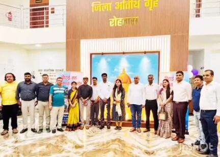 चेनारी: रोहतास में दो एसडीएम व एडीएम सहित 7 अधिकारियों का विदाई एवं सम्मान समारोह आयोजित हुआ