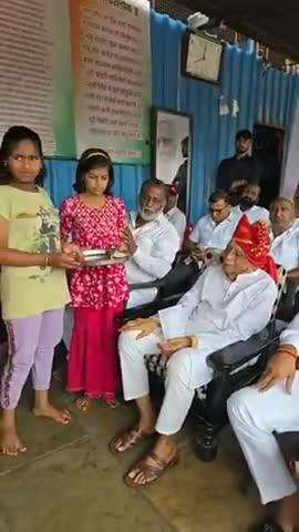 हवेली: ज्येष्ठ समाजसेवक डॉ. बाबा आढाव यांचा ९५ वा वाढदिवस धर्मवीर शंभूराजे अनाथालय तुकाई टेकडी येथे साजरा