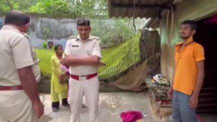 चक्रधरपुर: चक्रधरपुर लोको कॉलोनी में पति ने शराब में पत्नी को डंडे से पीटकर मार डाला