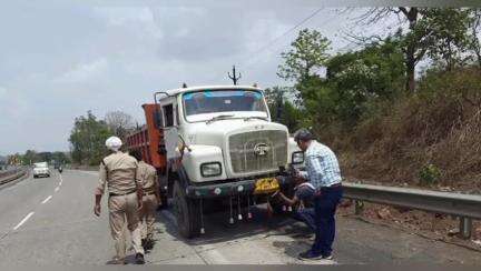 जबलपुर: तिलवारा पुलिस ने अवैध गिट्टी ले जा रहे डंपर को पकड़ा