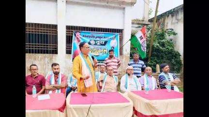 দিনহাটা ১: পুটিমারী ২ নম্বর গ্রাম পঞ্চায়েতে তৃণমূলের বুথ সম্মেলন, উপস্থিত সাংসদ