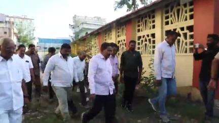 జూన్ 12లోపు పనులన్నీ పూర్తి చేయాలి...నెల్లూరు మూలపేట పాఠశాలలను పరిశీలించిన మంత్రి నారాయణ