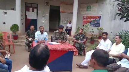 गोइलकेरा: गोईलकेरा थाना परिसर में बकरीद को लेकर शांति समिति की हुई बैठक