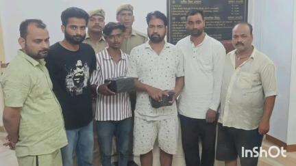 नवाबगंज: नवाबगंज थाना पुलिस ने 6 जुआरियों को किया गिरफ्तार, कब्जे से ₹62,500 हुए बरामद