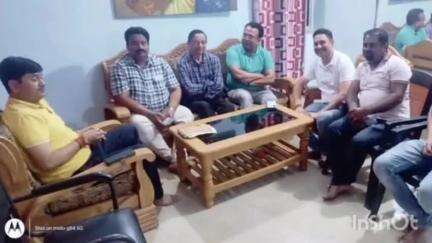 गढ़वा: पर्यावरण संरक्षण को लेकर गढ़वा एसडीओ संजय पांडेय ने आवास पर प्रबुद्धजनों के साथ की बैठक