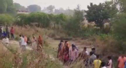 नारनौल: रेवाड़ी-नारनौल-फुलेरा रेलवे मार्ग पर ट्रेन के दरवाजे से गिरने पर युवक की हुई मौत