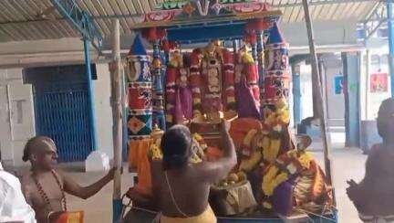 சேலம் தெற்கு: பழைய பேருந்து நிலையம் கோட்டை அழகிரிநாதர் கோவிலில் வைகாசி தேர் திருவிழா கொடியேற்றும் நிகழ்ச்சி