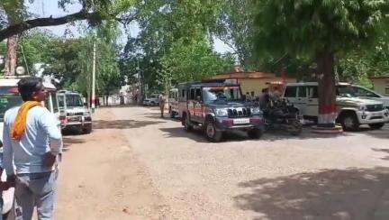 ललितपुर: जिला कारागार का डीआईजी और कमिश्नर ने किया निरीक्षण