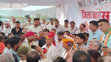 बूंदी: टनल पर कांग्रेस प्रदेश अध्यक्ष के स्वागत समारोह में बदमाशों ने पांच कार्यकर्ताओं की जेब से पर्स व नगदी चुराई, दो को पकड़ा