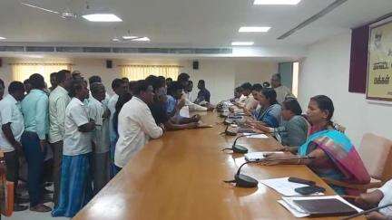 திருப்பத்தூர்: மக்கள் குறைதீர்வு நாள் கூட்டத்தில் 415 மனுக்கள் பெறப்பட்டது என மாவட்ட நிர்வாகம் அறிவிப்பு