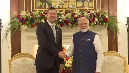 प्रधानमंत्री नरेंद्र मोदी ने परागुआ के राष्ट्रपति सैंटियागो पेना पालासिओस के साथ द्विपक्षीय बैठक की।