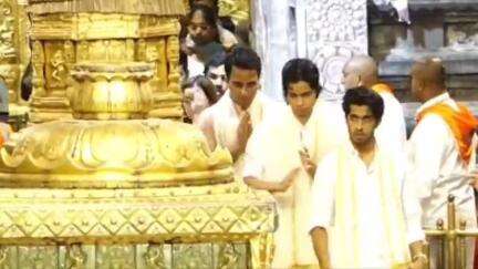 తిరుమలలో సందడి చేసిన సినీ నటుడు సోనూసూద్