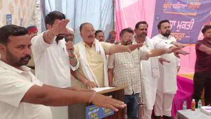 ਅਬੋਹਰ: ਯੁੱਧ ਨਸ਼ਿਆਂ ਵਿਰੁੱਧ ਤਹਿਤ ਤਾਜਾ ਪੱਟੀ ਅਤੇ ਗੋਬਿੰਦਗੜ੍ਹ ਦੇ ਪਿੰਡਾਂ ਦੀ ਪੰਚਾਇਤ ਵੱਲੋਂ ਨਸ਼ਾ ਤਸਕਰਾਂ ਦੇ ਖਿਲਾਫ ਕਾਰਵਾਈ ਕਰਨ ਲਈ ਪਾਇਆ ਮਤਾ