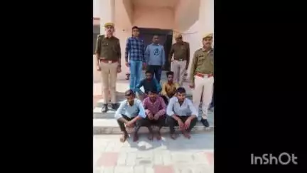 जयसमन्द झील की पाल पर पर्यटक के साथ लड़ाई झगड़ा करने वाले 5 बदमाश गिरफ्तार।
#salumberpolice 
#salumber 
#jaisamand 
#jaisamandlake