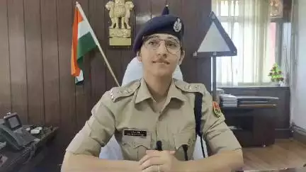 #दौसा की पुलिस अधीक्षक सुश्री रंजीता शर्मा ने मतदाताओं से #लोकसभाचुनाव 2024   में अधिकतम भागीदारी निभाने की अपील की है।  
#DausaPolice #ECI #deshkagarv