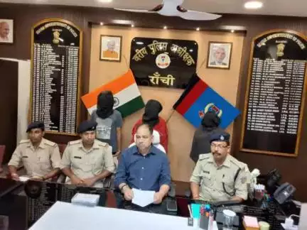दिनांक 15.06.24 को पुलिस उपाधीक्षक हटिया,राँची को गुप्त सूचना मिली कि मौर्या होटल में अवैध रूप से अनैतिक देह व्यापार का धंधा किया जा रहा है, इस सूचना पर राँची पुलिस द्वारा त्वरित कार्रवाई करते हुए उक्त होटल में छापामारी कर कमरा से दो महिला