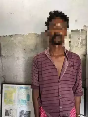 सिल्ली थानान्तर्गत दिनांक 22/23 .06 24 को रात्रि में मिली पतराहातु गाँव से ट्रैक्टर चोरी की सूचना पर सिल्ली थाना पुलिस द्वारा त्वरित कार्रवाई करते हुए एक अभियुक्त को ट्रेक्टर के साथ गिरफ्तार किया गया।