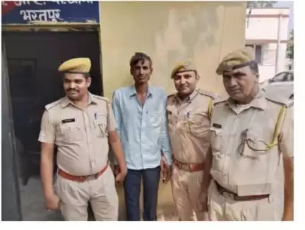 जीआरपी थाना भरतपुर द्वारा ट्रेनों में मोबाइल फोन चोरी करने वाले  अभियुक्त को किया गिरफ्तार।