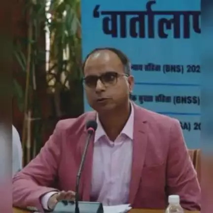 Associate Prof. of Law Dr. Santosh Kumar Sharma stated that the law's name has been changed from #DhandSanhita to #NyayaSanhita to shift the focus from dispensing punishment to delivering justice. #pibindia #mib_india