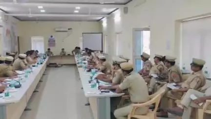 IGP अजमेर रेंज, अजमेर द्वारा नवीन कानून की क्रियान्विति हेतु जिला मुख्यालय नागौर पर अपराध गोष्ठी ली गई जिसमें जिला नागौर एवं डीडवाना-कुचामन के समस्त पुलिस अधिकारियों ने लिया भाग।