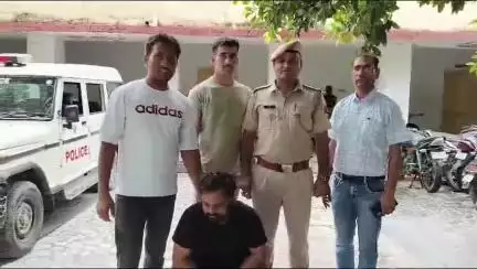 प्रवीण रतलिया जयपुर से गिरफ्तार फर्जी डिग्री मामले में सालों से था फरार।
