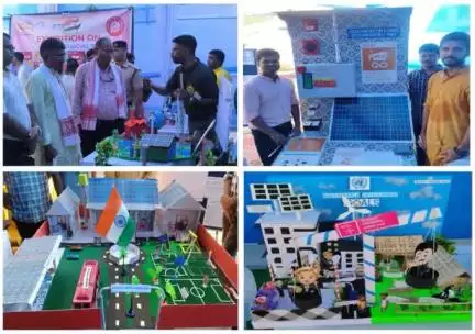 On the occasion of #SwachhtaHiSeva Campaign, a “Waste to Art Theme” exhibition was organized by Dibrugarh Workshop where numerous models were displayed. Senior District Officials along with local people and children visited the exhibition.