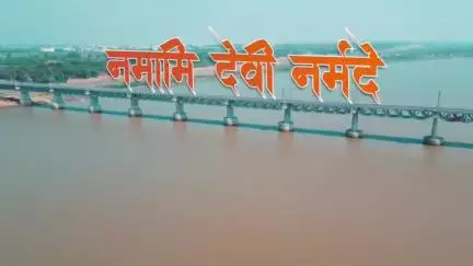Glimpses of the striking bridge constructed upon River Narmada on WDFC. #TransformingTransportation
