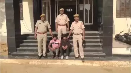 पुलिस थाना #शाहपुरा ने नकबजनी / चोरी के वांछित फरार 2 अभियुक्तों अनुज जाटव तथा अमन को किया गिरफ्तार।