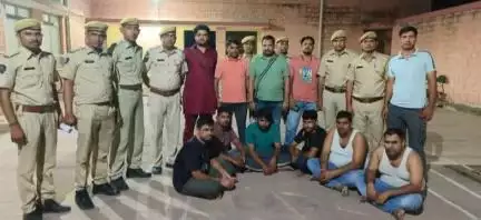 जिला जोधपुर पश्चिम द्वारा कार्यवाही करते हुए 03 पिस्टल मय मैगजीन, 01 अतिरिक्त मैगजीन व 15 जिन्दा कारतूस जब्त ।