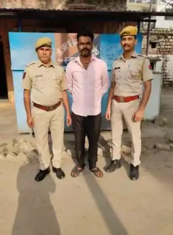 जीआरपी थाना सवाई माधोपुर द्वारा ट्रेनों में यात्रियों के मोबाइल फोन चोरी करने वाले अभियुक्त को किया गिरफ्तार।