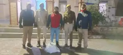 कोटा शहर पुलिस थाना कोतवाली की टीम द्वारा अवैध चाईनीज मांझा के विरुद्ध कार्यवाही करते हुये 21 रोल जब्त कर आरोपी गिरफ्तार किया गया।

।कोटा शहर पुलिस सदैव आपकी सेवा में तत्पर।